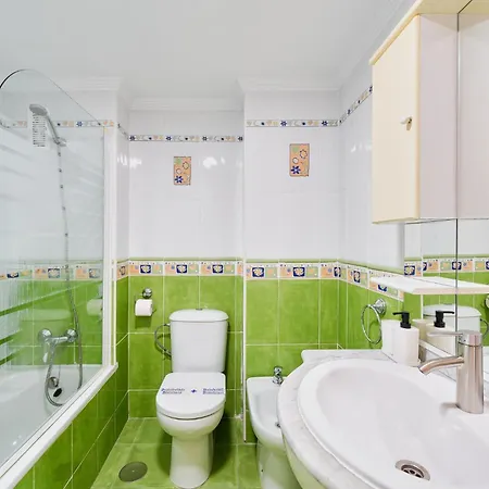 Apartamento Benalbeach Playa - Tu Hogar Frente Al Mar, Complejo 4 Piscinas Arroyo De La Miel